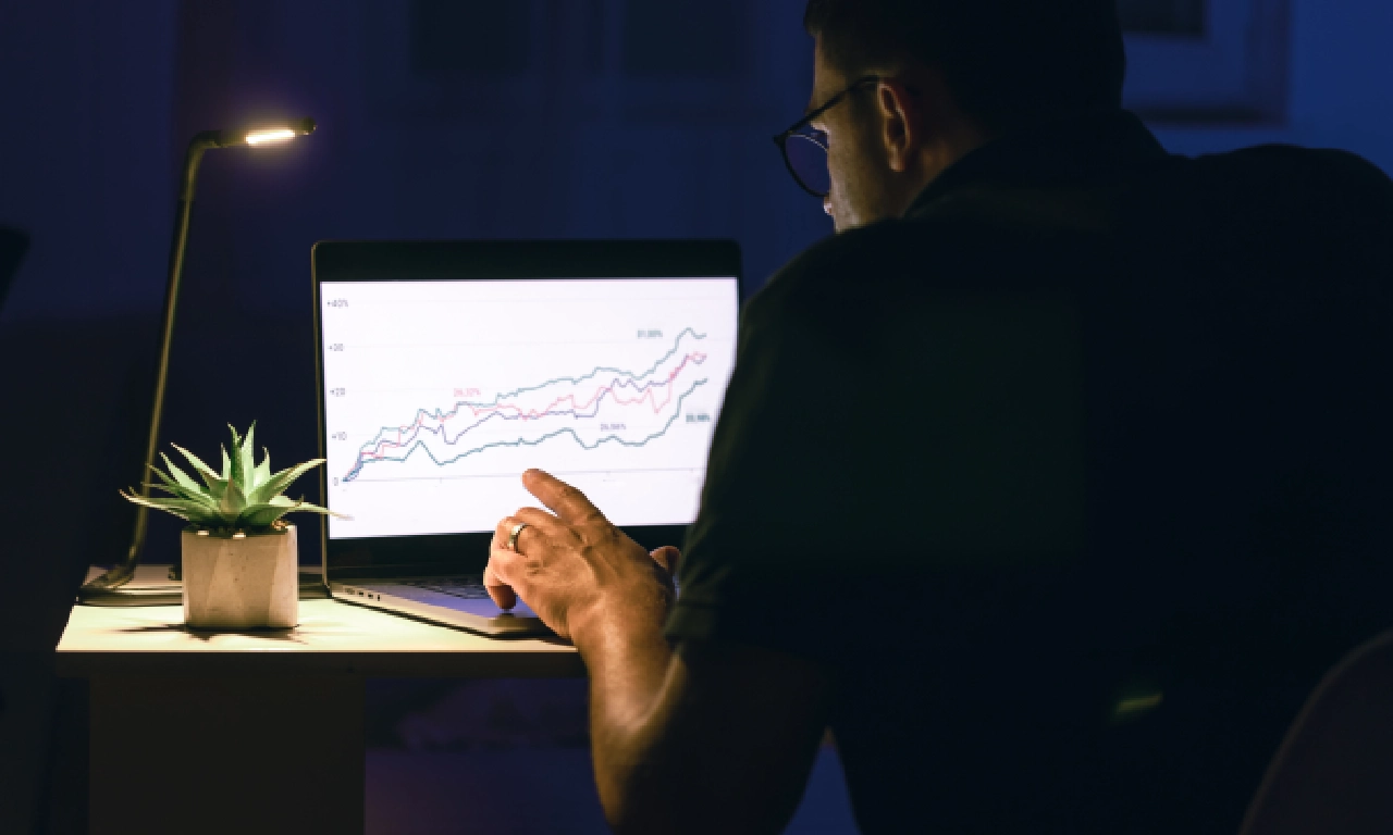 growth hacking strategies.webp