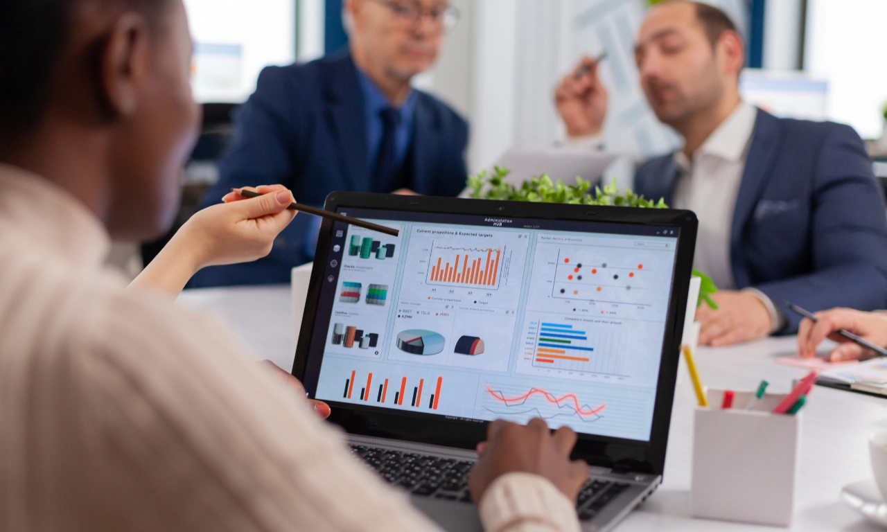 intellsys AI - Data Management Platform for Growth Marketers.webp