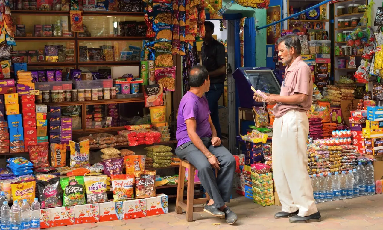 micro retail12hbv.webp