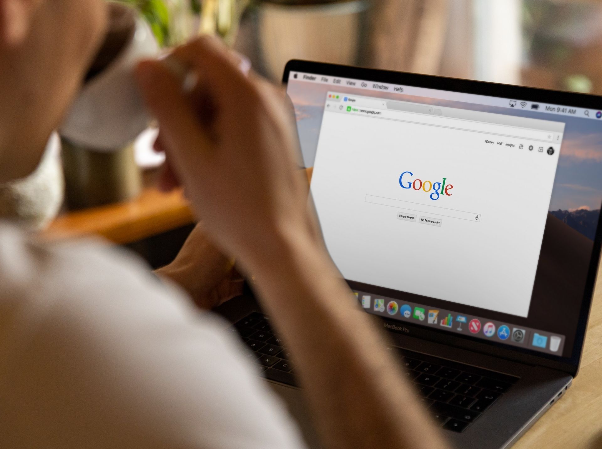 SEO Reputation Management for Businesses blog feature image.jpg