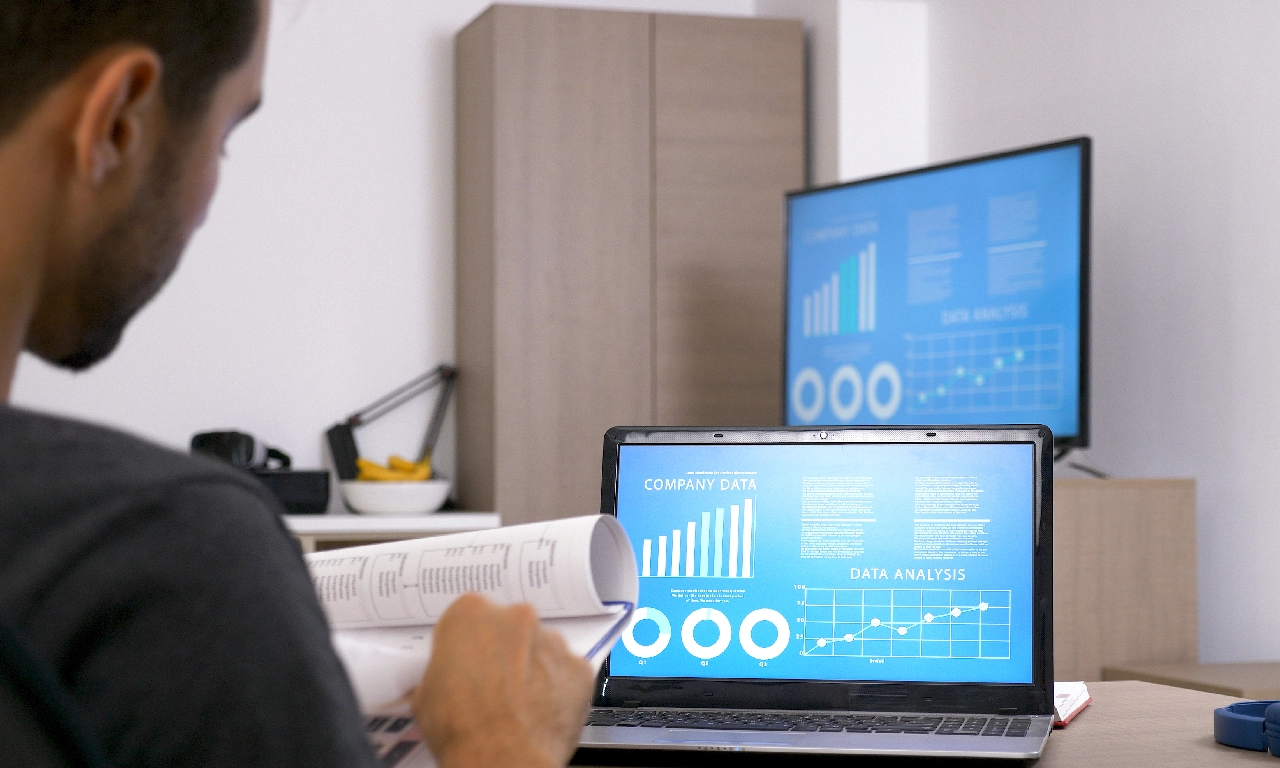Why Real-Time Analytics Without Automation Is Like Driving With the Handbrake On.webp